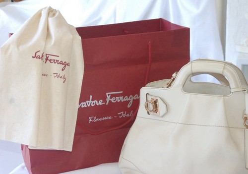 Authentic salvatore ferragamo - authentic,