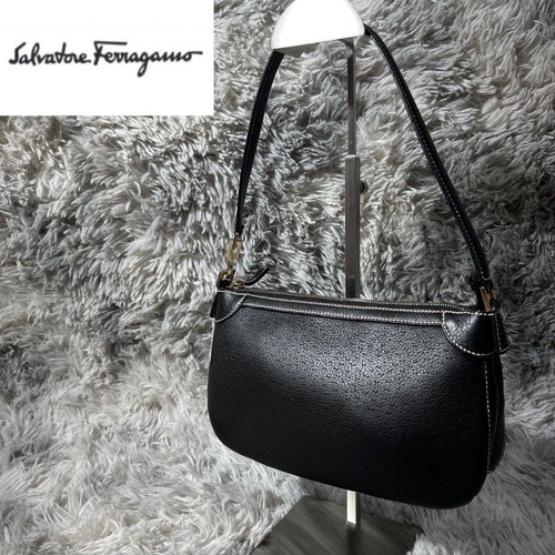 Salvatore ferragamo gancini - salvatore,